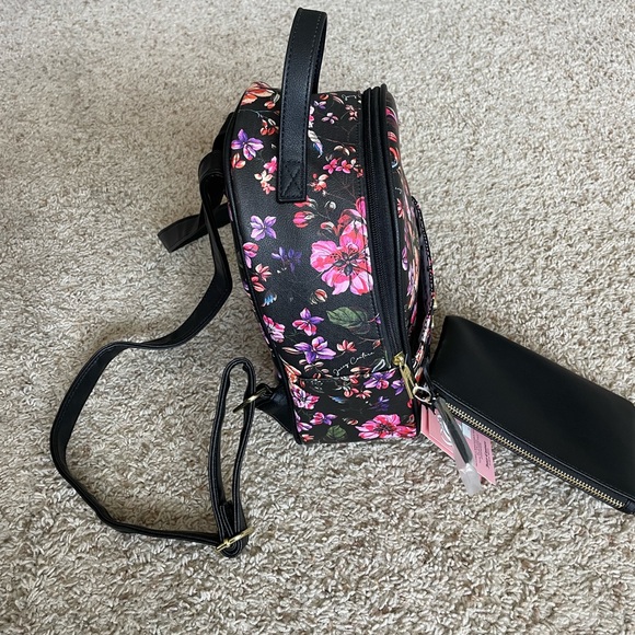 Juicy Couture Garden Backpack w/ Pouch - Picture 10 of 16